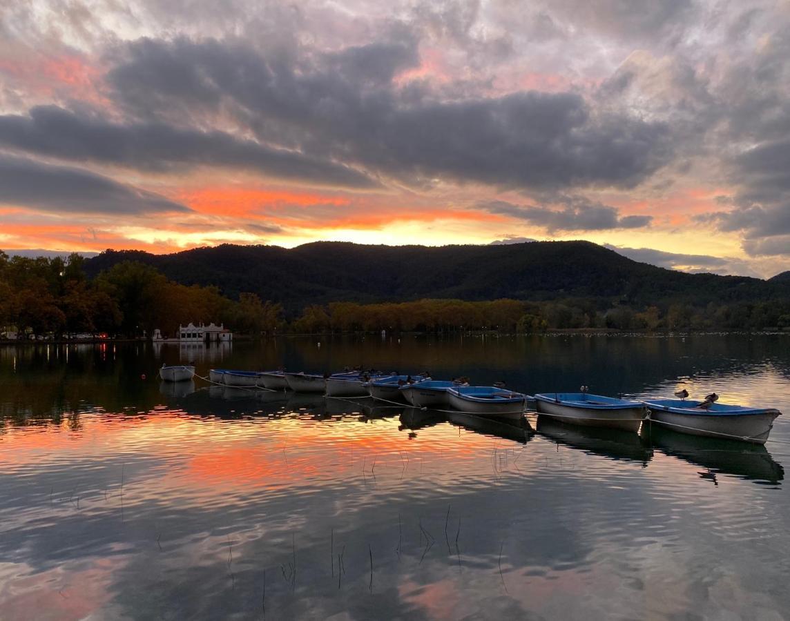 Jasalpi Unico Apartamento Delante Del Lago De Banyoles Exterior photo